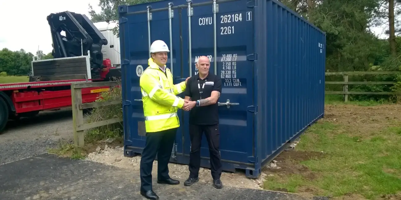 20ft shipping container with Cubus containers