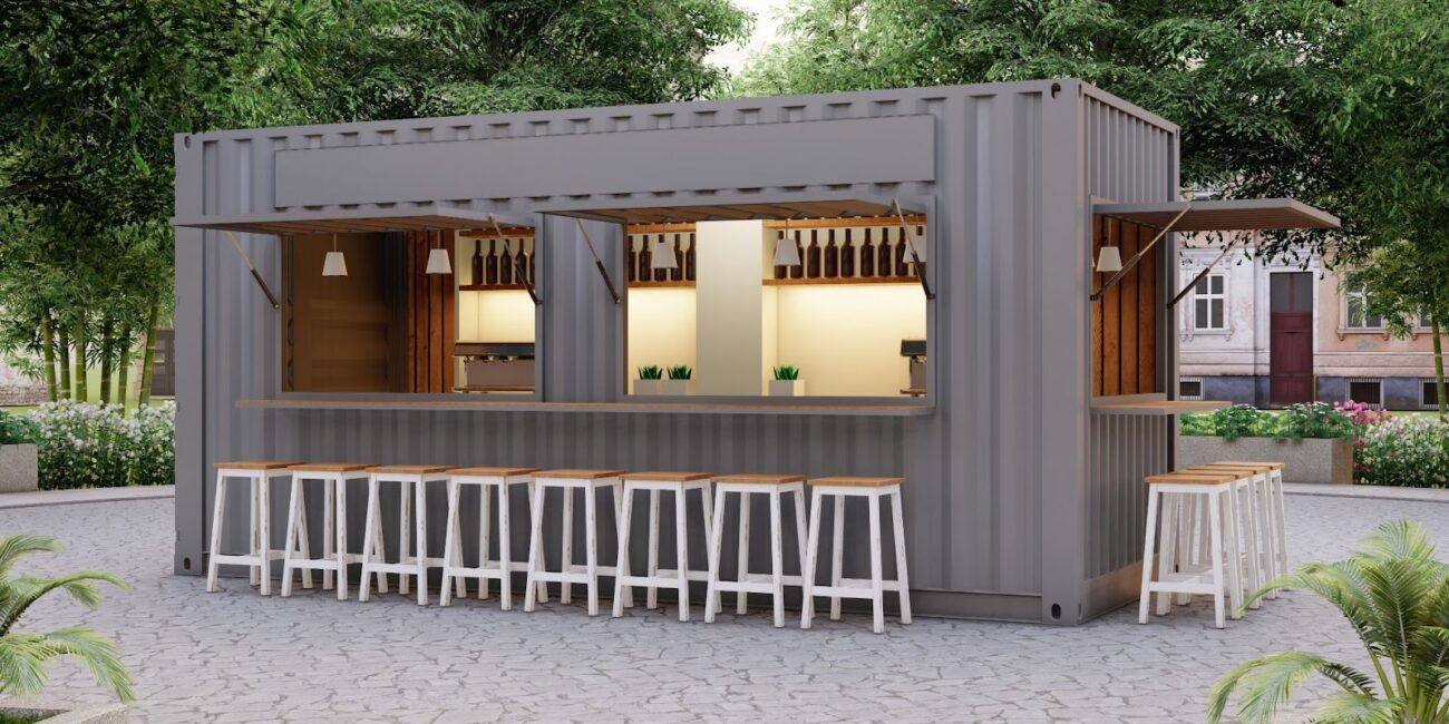 shippiing containers with cubus comtainers