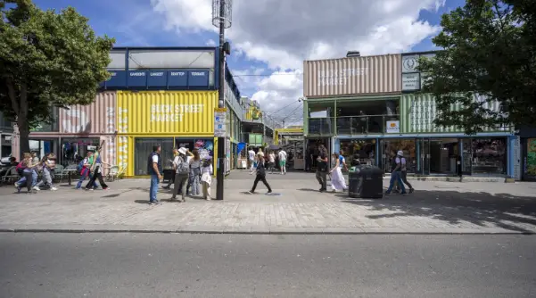 shipping containers with Cubus Containers