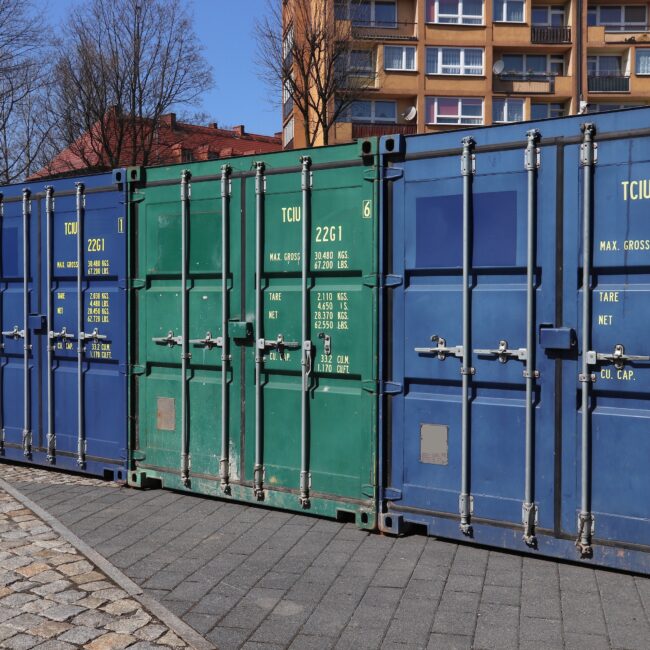 The Ultimate Guide to Choosing the Right Shipping Container Size